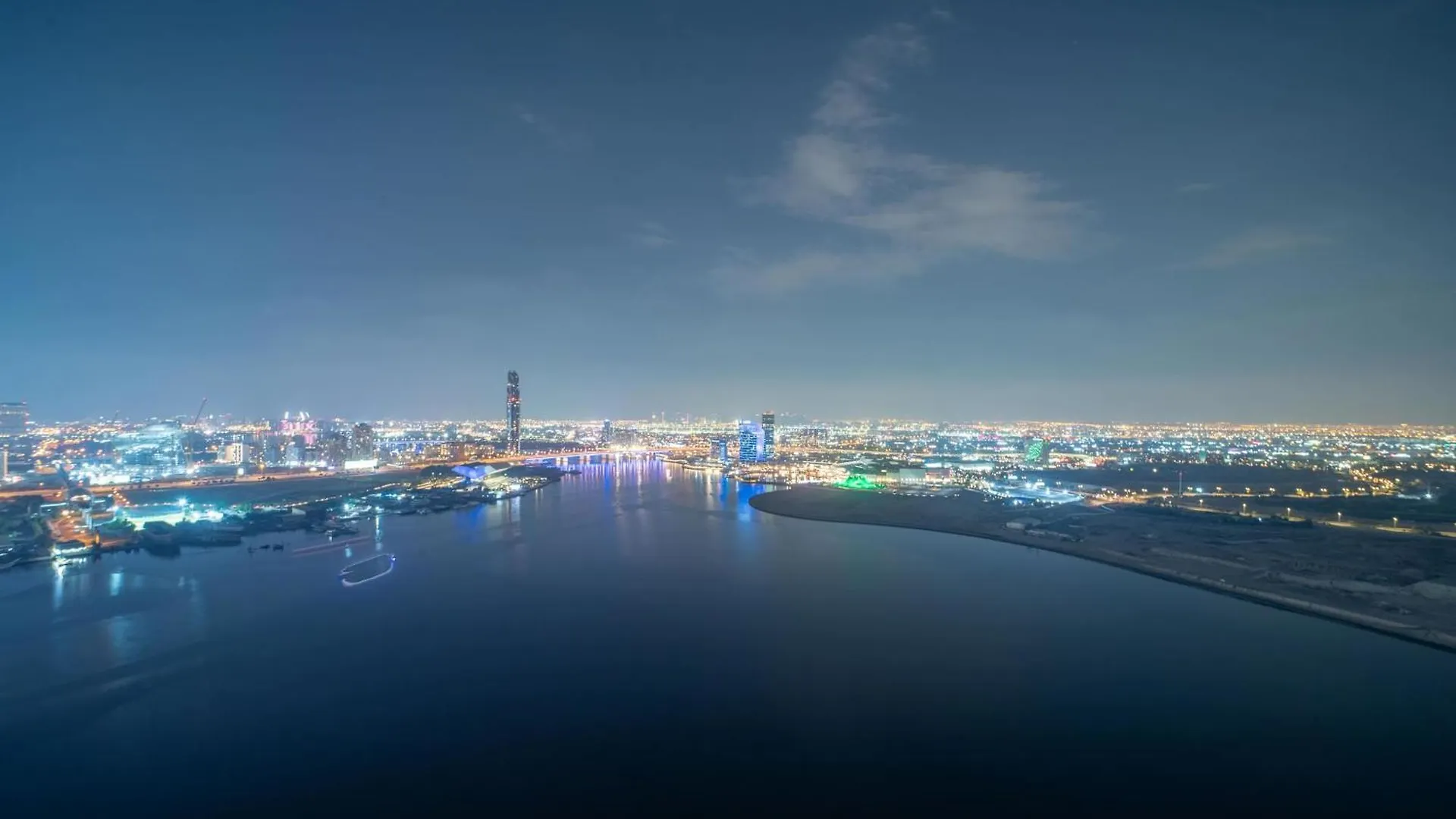 Daire Frank Porter - Creek Edge Tower 1 Dubai